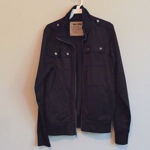 Price ⬇️. Lightweight Black jacket